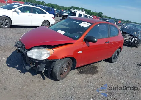 2008 Hyundai Accent Gs z USA, uszkodzony, nr VIN KMHCM36C38U070046